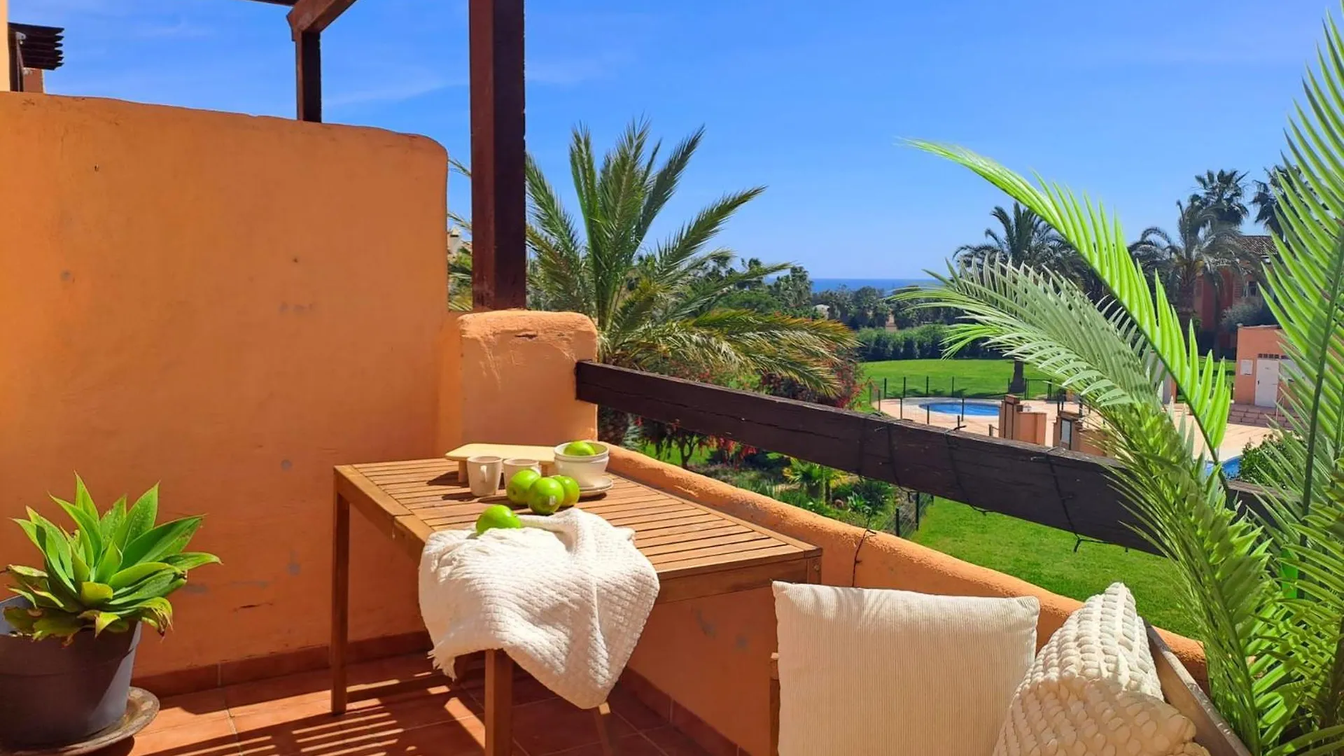 Noctua Cortesin Sun 002 Casares Spanien